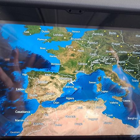 Aeropuerto Barcelona -Mi Colibri Apartment El Prat de Llobregat Ngoại thất bức ảnh